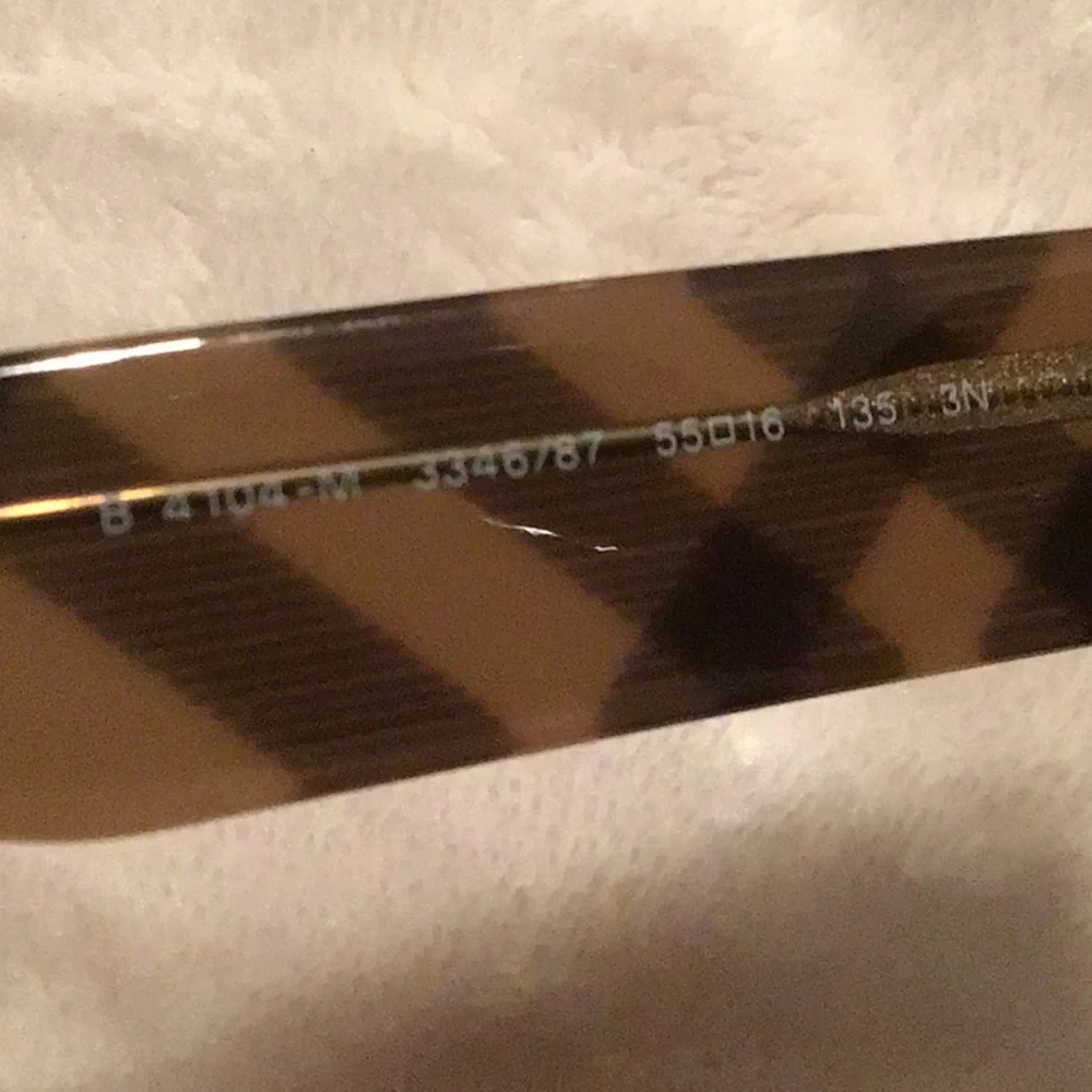 Burberry Sunglasses - Picture 10 of 13